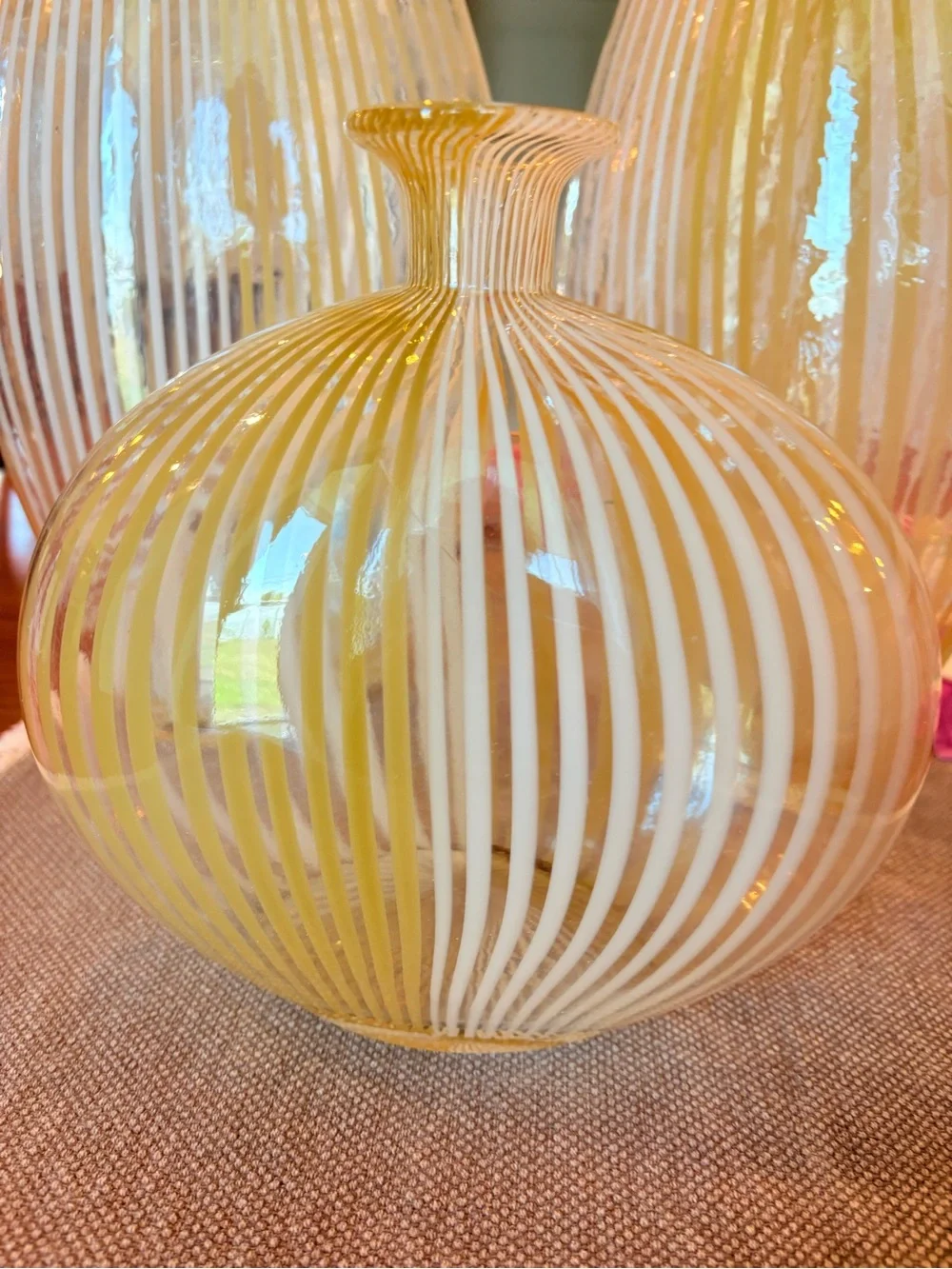 Z Gallerie MCM Murano Style 3 Striped Glass Vases White & Beige 8